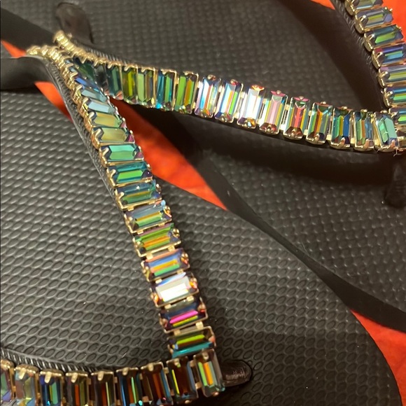 NWOB Mystique Oxnard Rhinestone Flip Flops. Size 38 or 7/8. - Picture 3 of 4